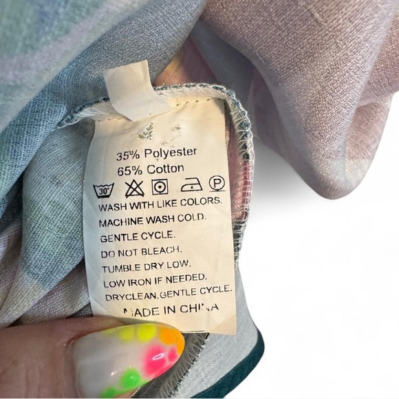 Colorful Maxi Dress with Abstract Print - Picture 6 of 9